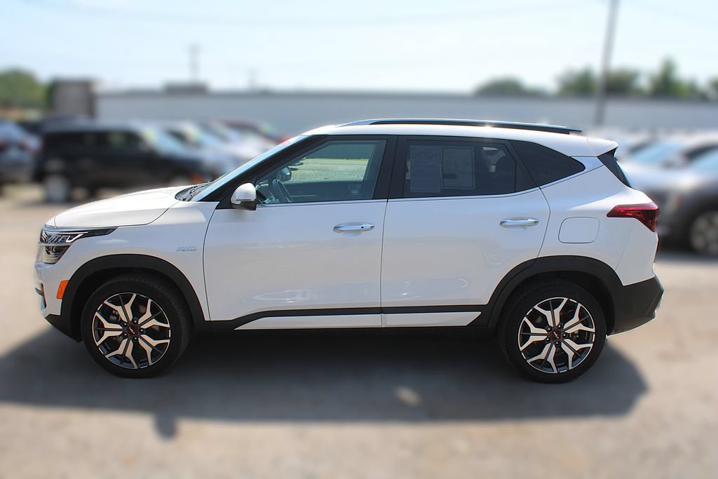 Certified 2023 Kia Seltos SX w/ SX Sunroof Package AWD/4WD image 13
