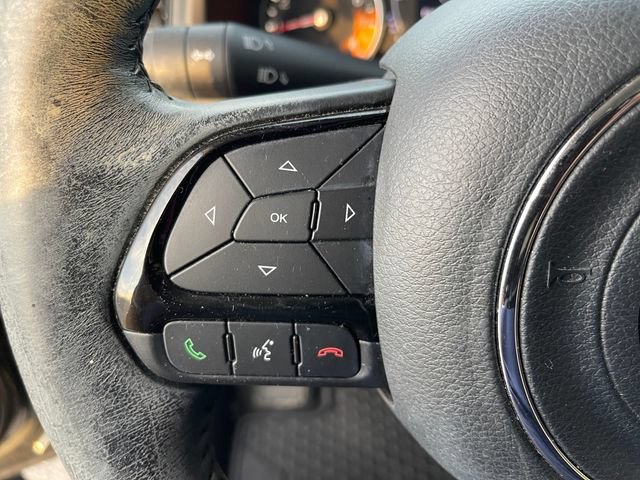 Used 2018 Jeep Renegade Altitude AWD/4WD image 30