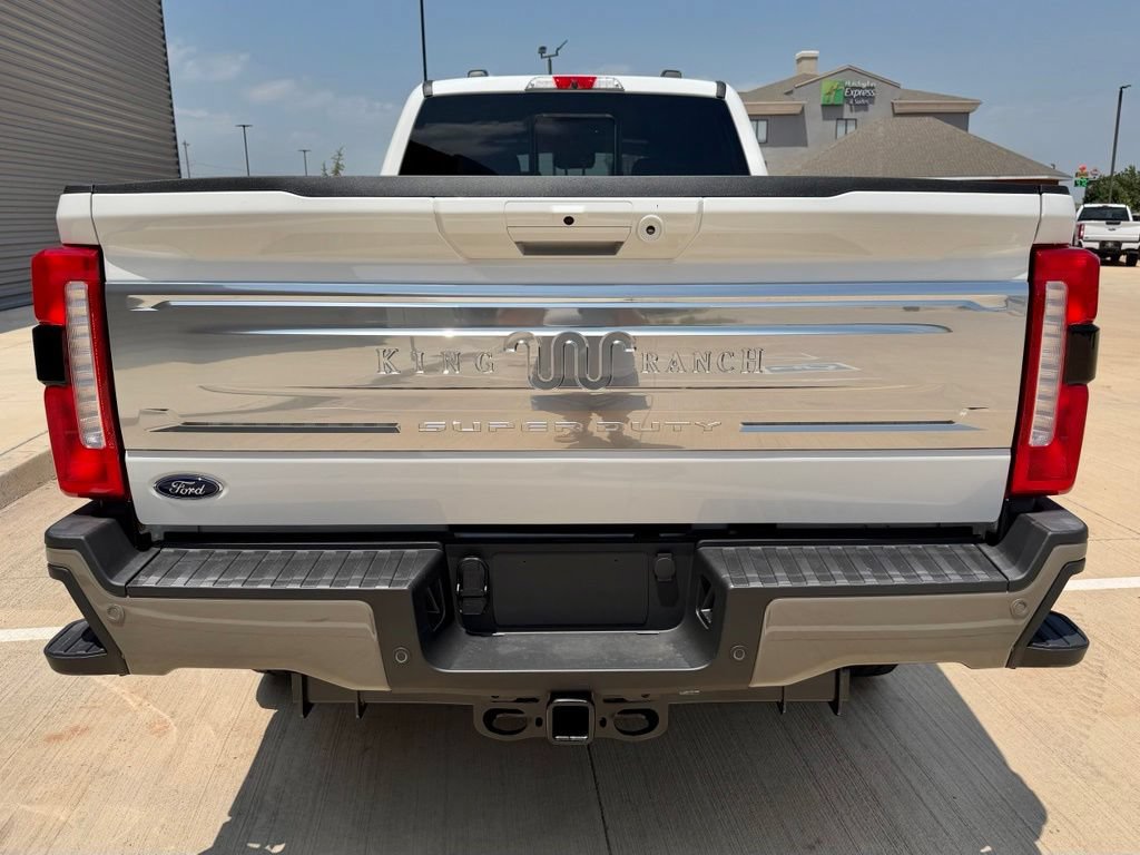 New 2026 Ford F350 King Ranch w/ FX4 Off-Road Package AWD/4WD image 5