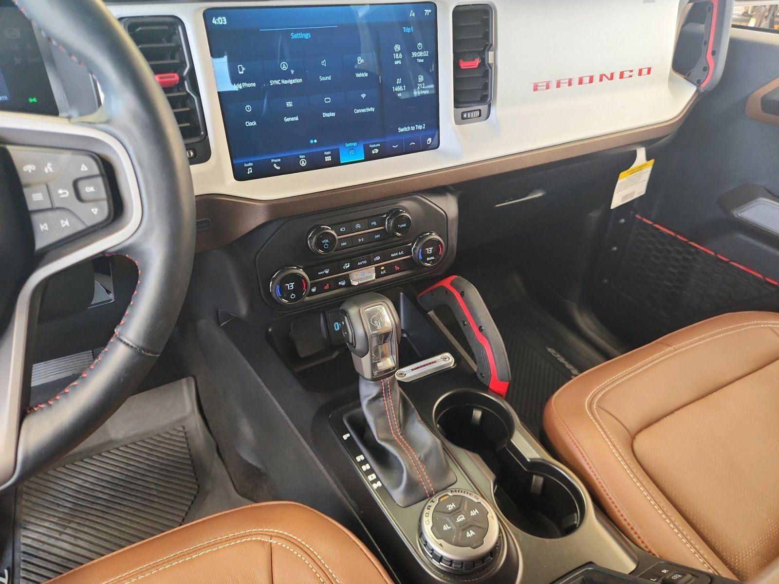 Certified 2023 Ford Bronco Heritage Edition AWD/4WD image 29