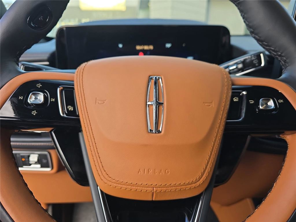 New 2025 Lincoln Aviator Black Label w/ Jet Appearance Package image 26