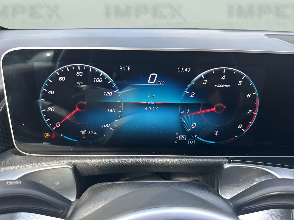 Used 2021 Mercedes-Benz GLB 250 4MATIC image 23