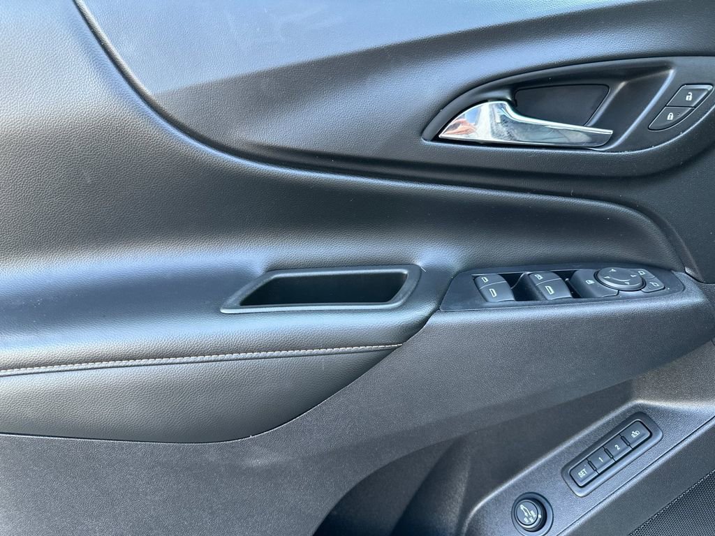Used 2019 Chevrolet Equinox Premier image 11