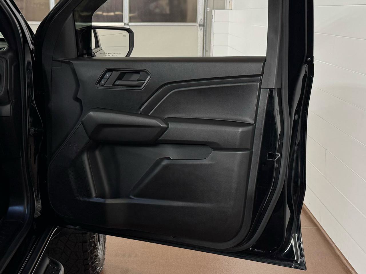 Used 2024 Chevrolet Colorado Trail Boss w/ Advanced Trailering Package image 37