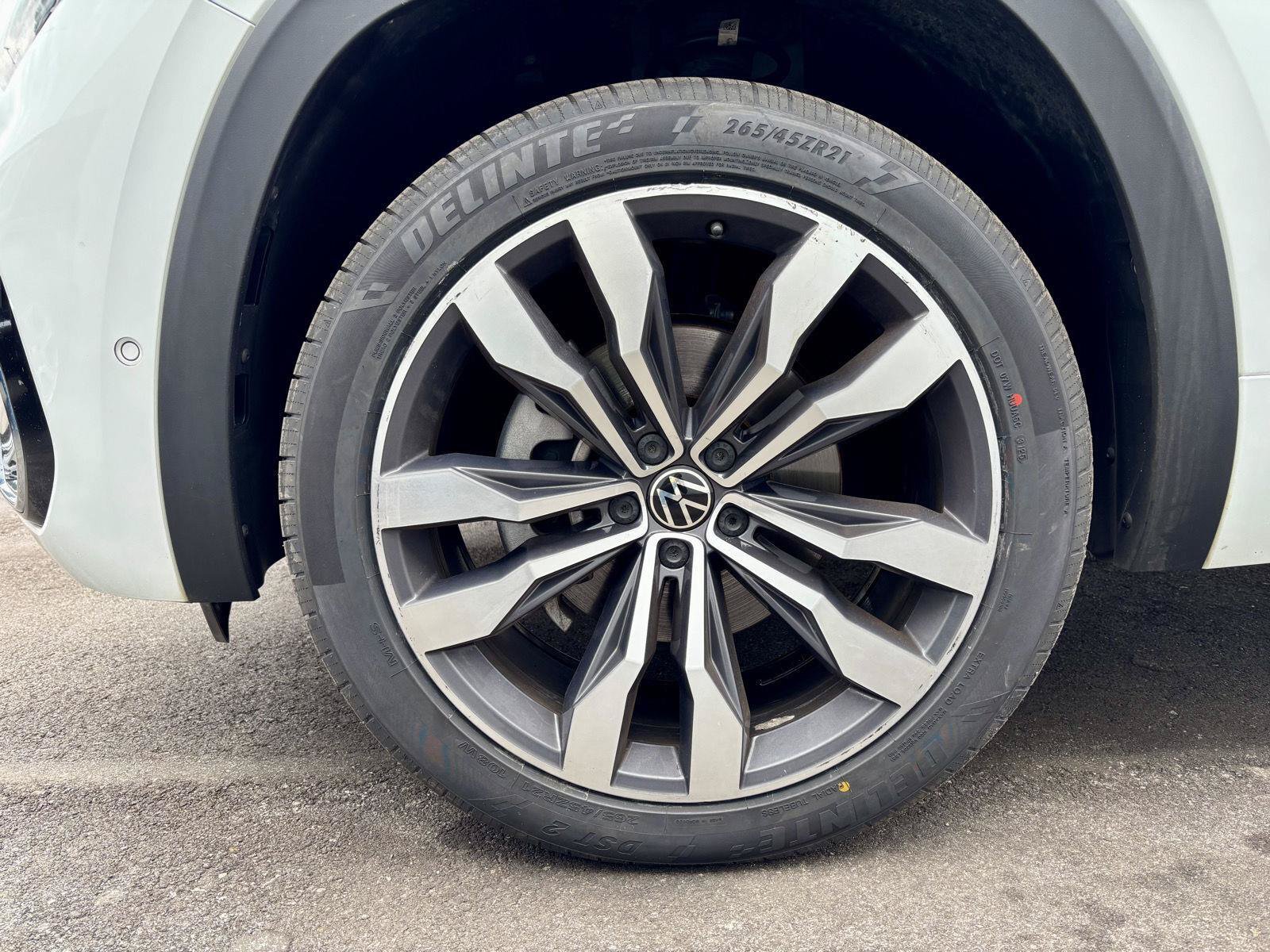 Used 2021 Volkswagen Atlas SEL Premium AWD/4WD image 14