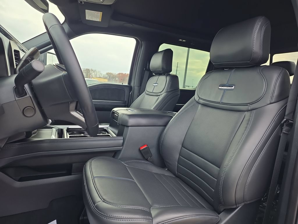 Used 2025 Ford F250 Platinum AWD/4WD image 31