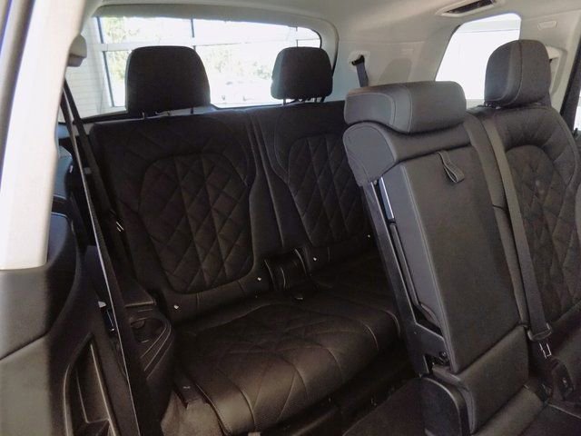 Used 2024 BMW X7 xDrive40i image 29