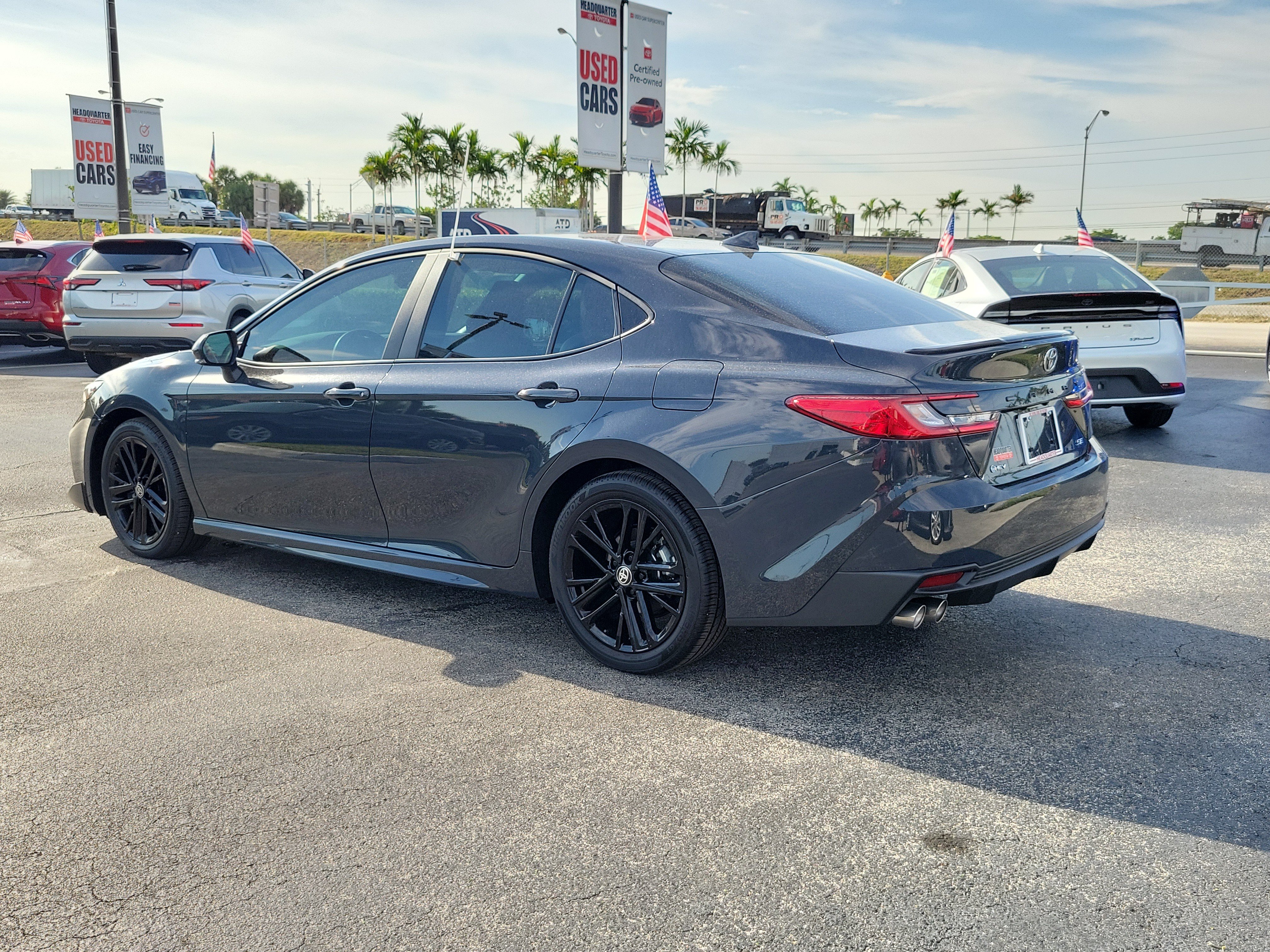 Used 2026 Toyota Camry SE FWD image 8