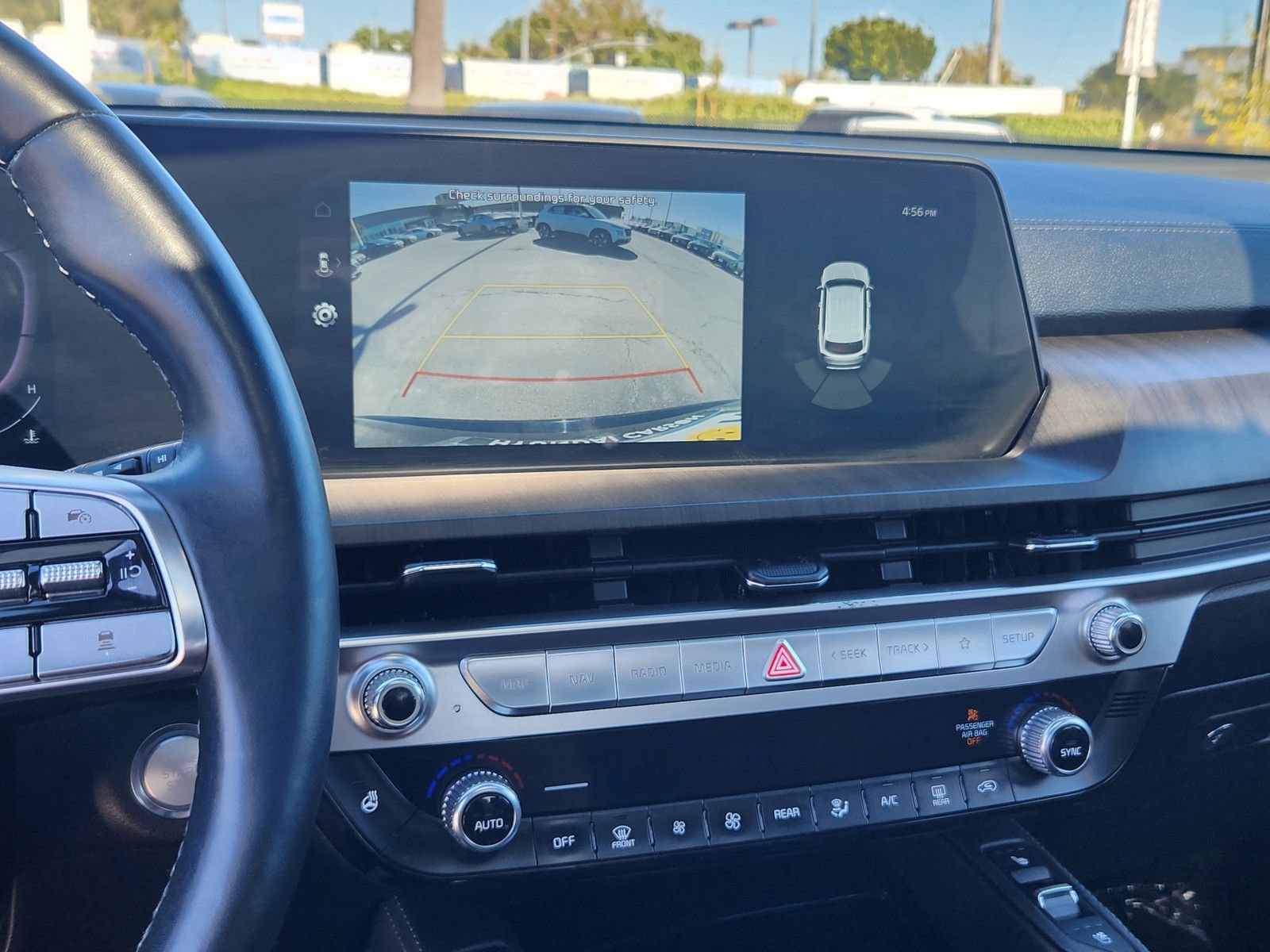 Used 2023 Kia Telluride EX w/ EX Captain's Chair Package AWD/4WD image 19