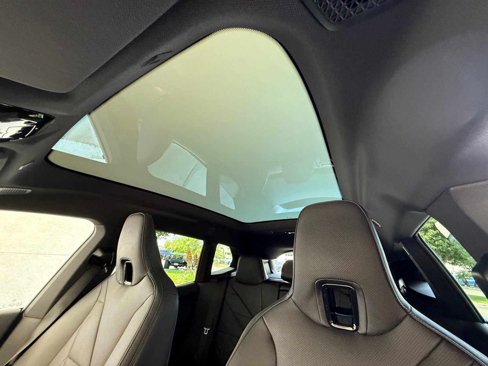 Used 2025 BMW iX M60 image 26