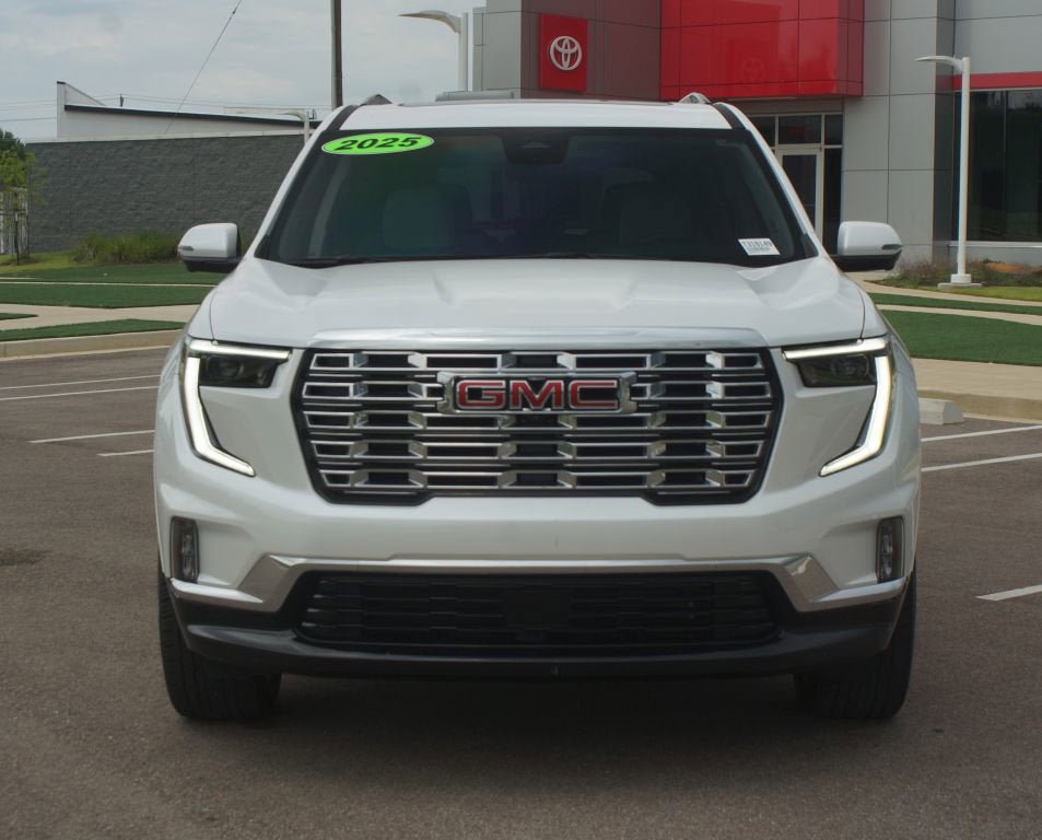 Used 2025 GMC Acadia Denali w/ LPO, Floor Liner Package FWD image 28