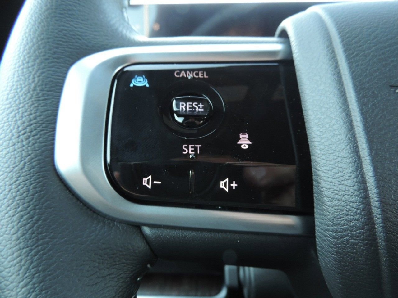 New 2026 Nissan Armada SL w/ Captain's Chari Seat Package image 23