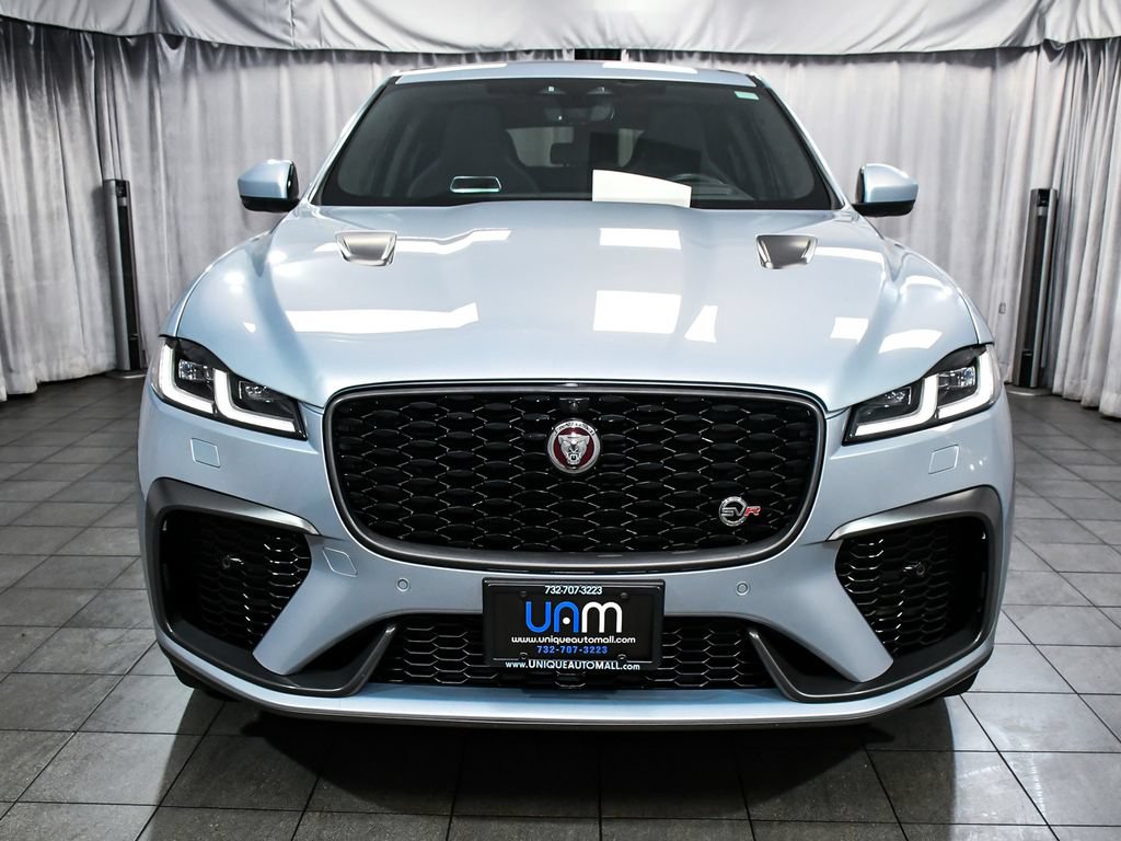 Used 2022 Jaguar F-PACE SVR AWD/4WD image 2