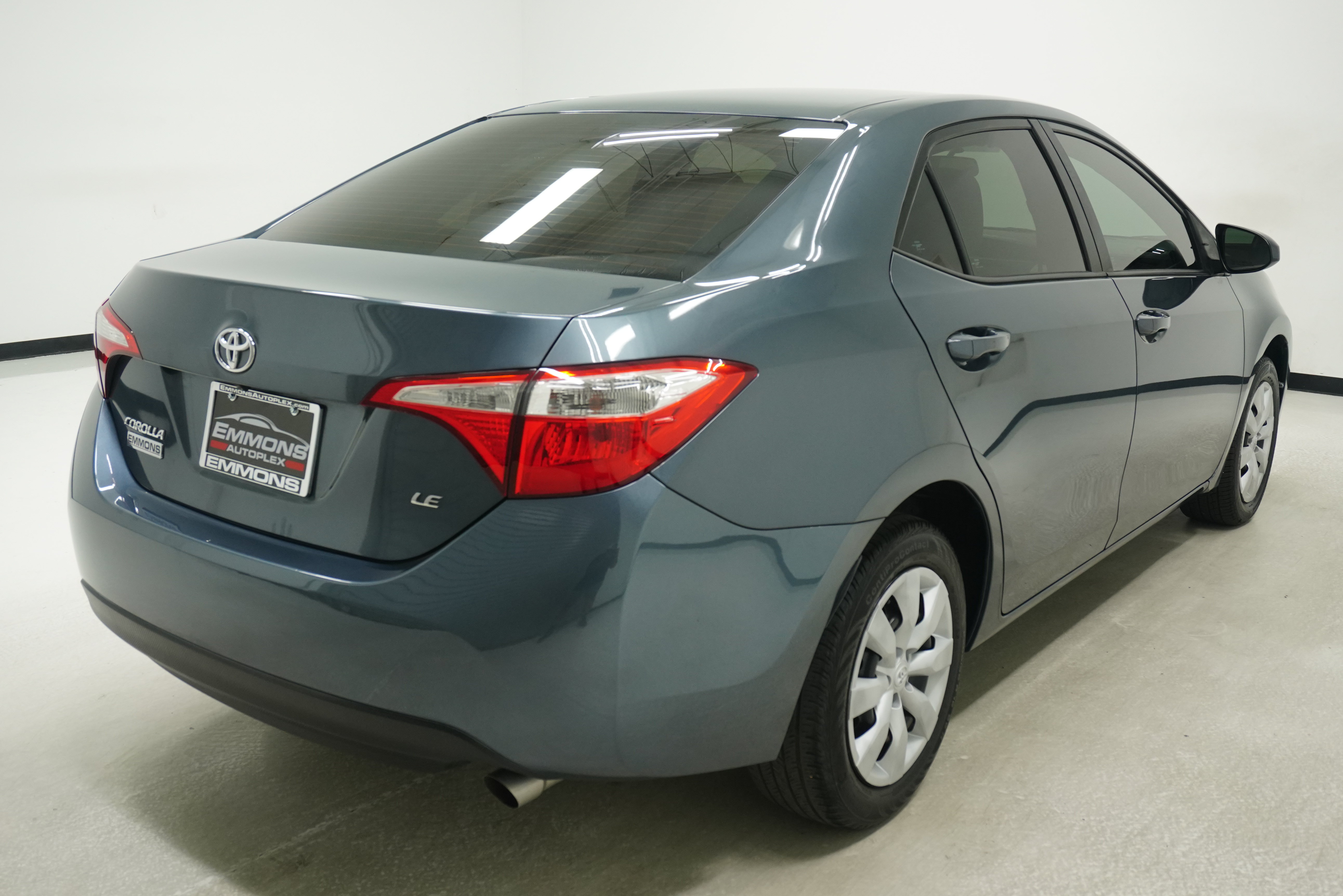 Used 2014 Toyota Corolla LE FWD image 4