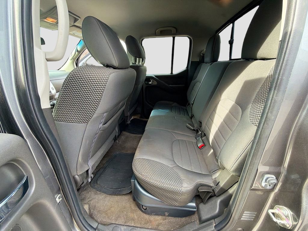 Used 2018 Nissan Frontier PRO-4X image 23