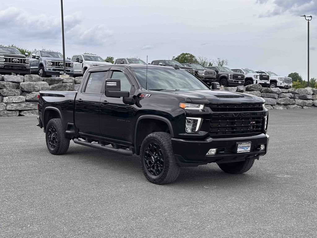 Used 2022 Chevrolet Silverado 2500 LTZ w/ LTZ Plus Package AWD/4WD image 3