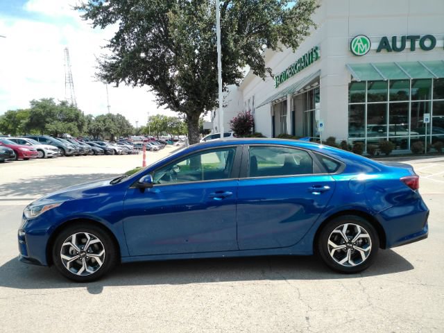 Used 2021 Kia Forte LXS FWD image 10