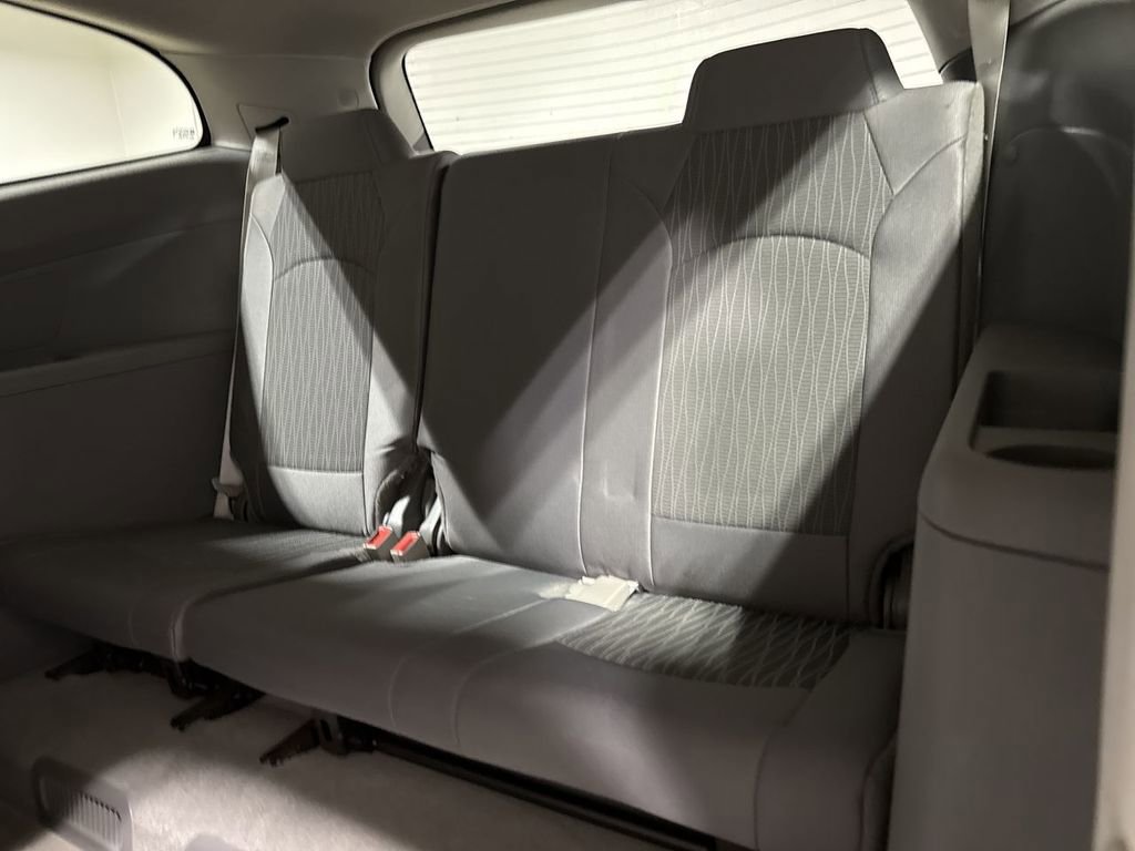 Used 2016 Chevrolet Traverse LS FWD image 23