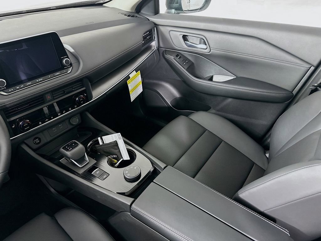 New 2026 Nissan Rogue SV AWD/4WD image 31