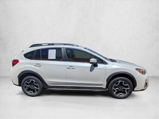 Used 2017 Subaru Crosstrek 2.0i Premium AWD/4WD video 4