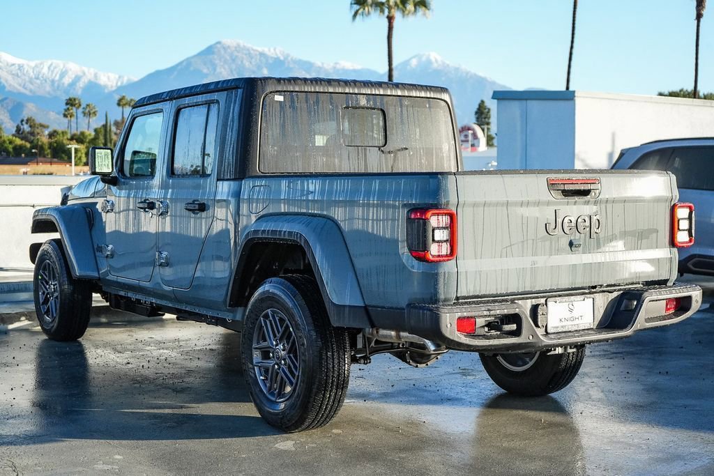 New 2026 Jeep Gladiator Sport image 9