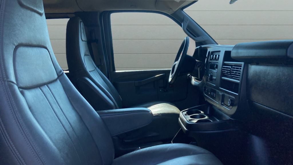 Used 2019 Chevrolet Express 2500 LS image 21