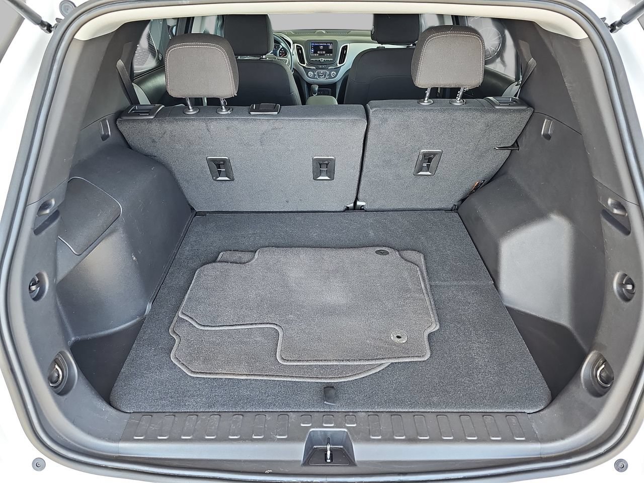 Used 2024 Chevrolet Equinox LS w/ LS Convenience Package AWD/4WD image 15