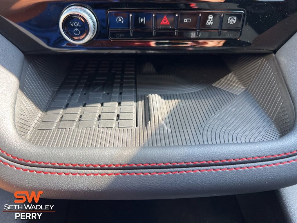 New 2025 Ford Explorer ST image 18