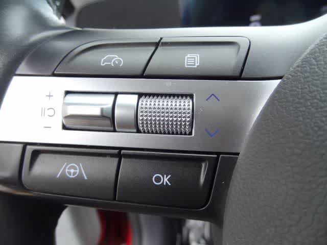 Used 2024 Hyundai Kona SEL FWD image 18
