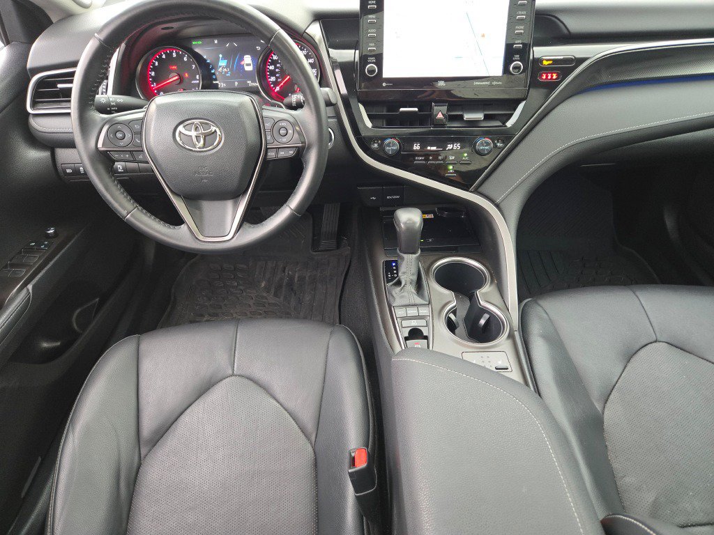 Used 2022 Toyota Camry XSE w/ Navigation Package FWD image 5