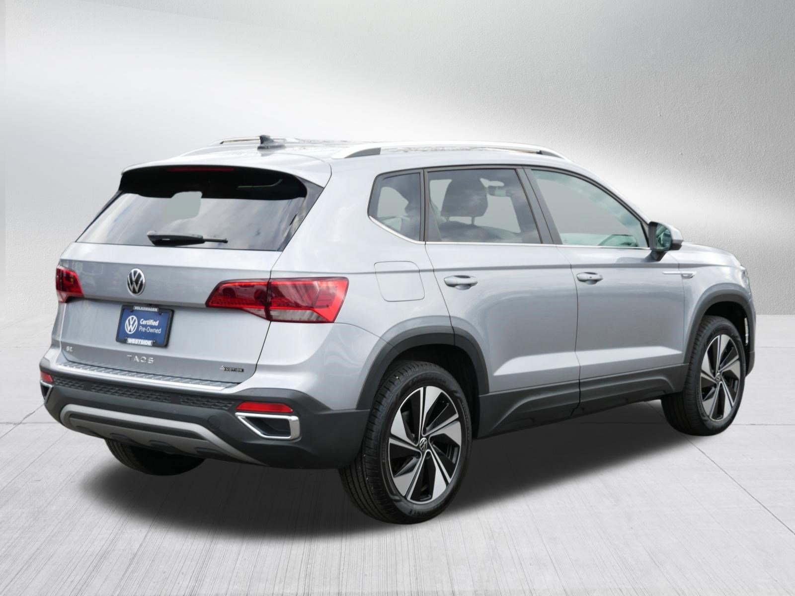 Certified 2023 Volkswagen Taos SE w/ Panoramic Sunroof Package AWD/4WD image 7