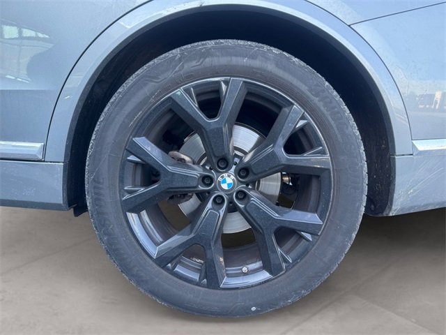 Certified 2024 BMW X7 xDrive40i w/ Premium Package image 13