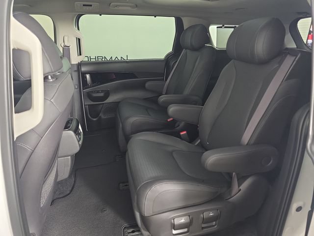 Used 2025 Kia Carnival SX Prestige FWD image 21