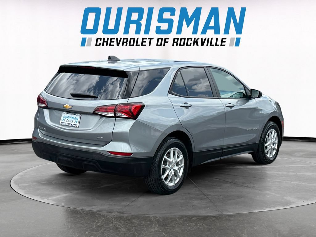 Used 2023 Chevrolet Equinox LS w/ LS Convenience Package AWD/4WD image 6