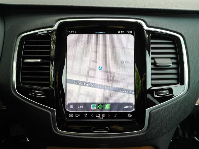 Used 2024 Volvo XC90 B6 Plus w/ Protection Package Premier AWD/4WD image 12