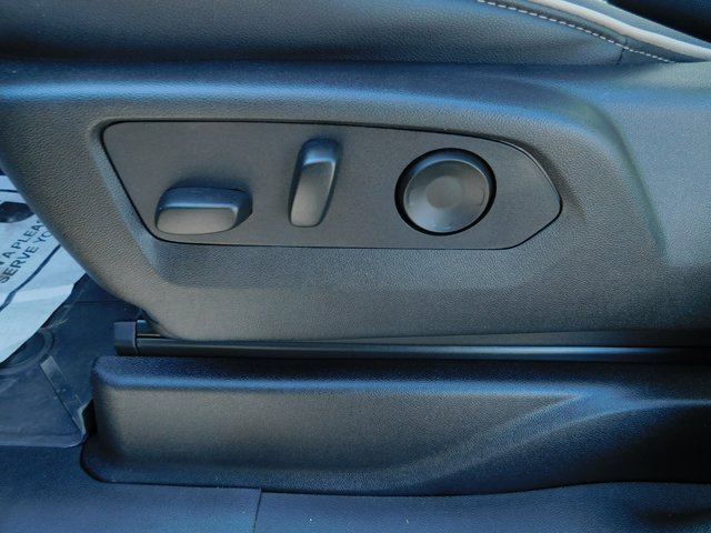 Used 2024 Chevrolet Suburban Premier w/ Premium Package image 27