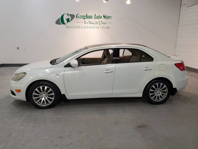 Used 2010 Suzuki Kizashi SE FWD image 2