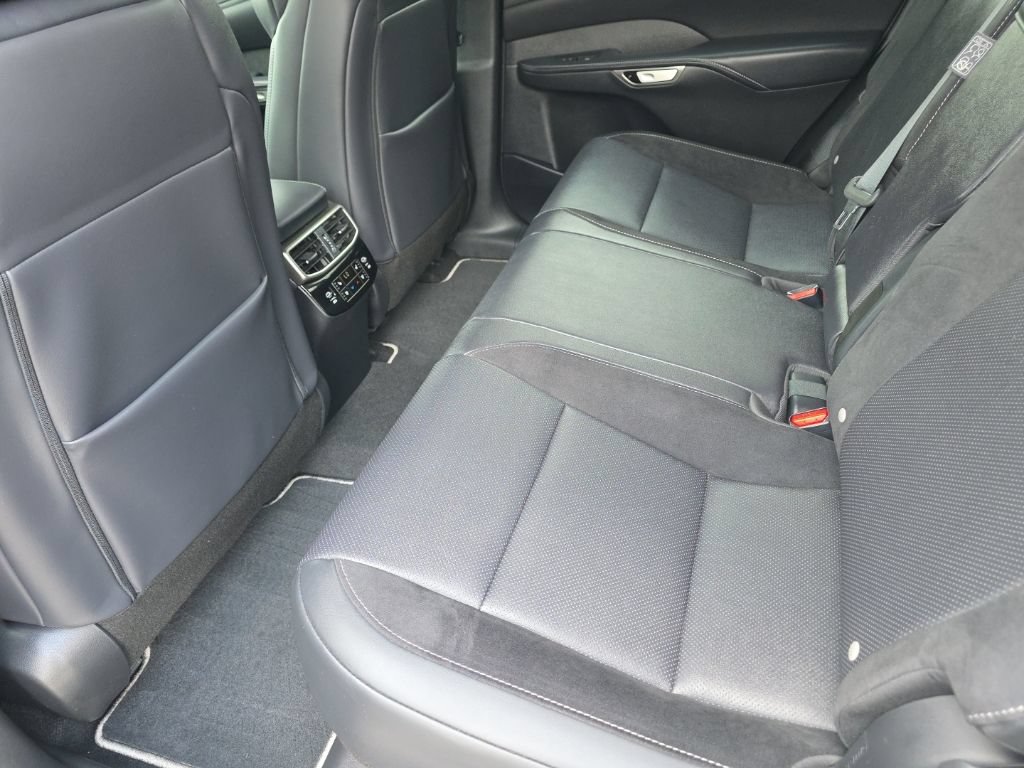 Used 2024 Lexus RX 500h F Sport w/ Convenience Package AWD/4WD image 12