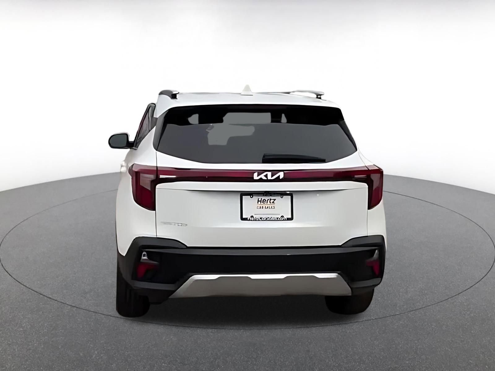 Used 2025 Kia Seltos S image 12