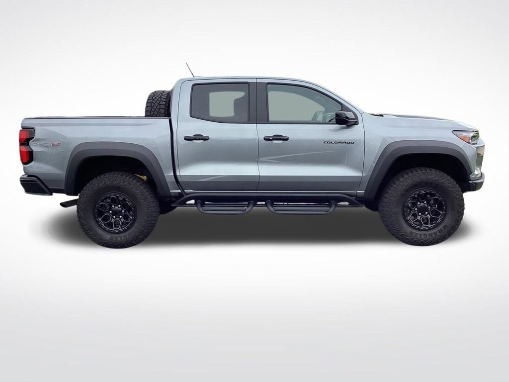 Used 2024 Chevrolet Colorado ZR2 w/ ZR2 Bison Edition AWD/4WD image 14