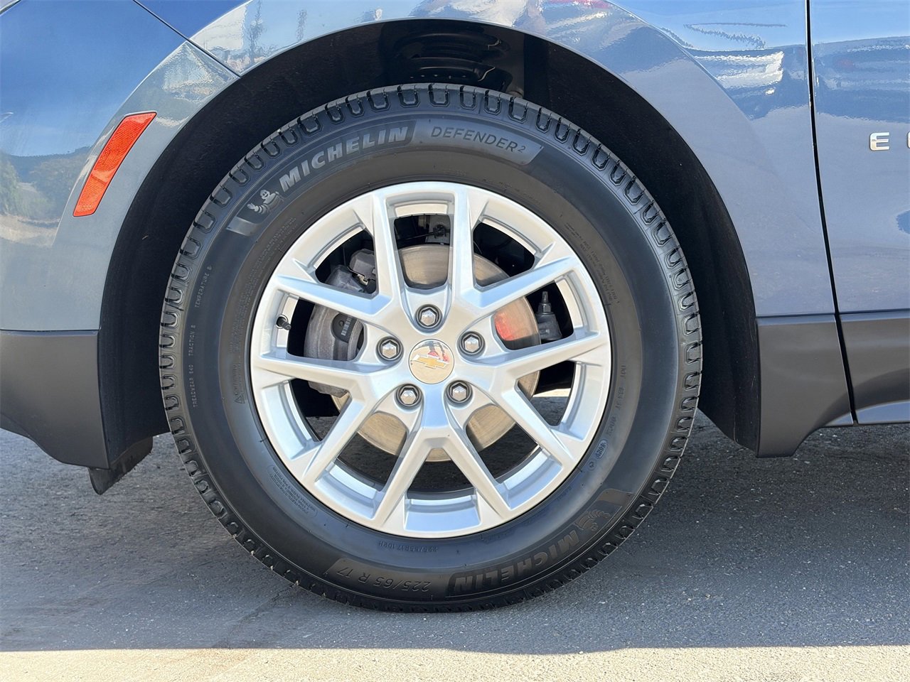 Used 2024 Chevrolet Equinox LS image 9