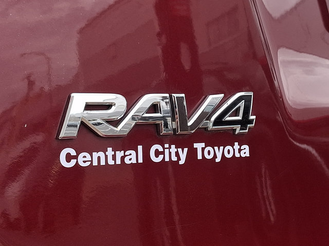 Used 2018 Toyota RAV4 XLE w/ Plus Extra Value Package AWD/4WD image 29
