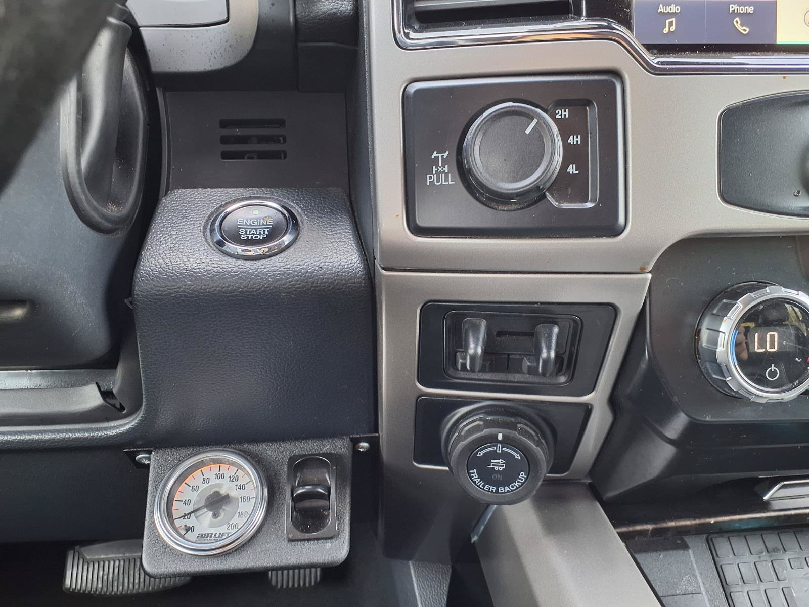 Used 2022 Ford F250 Lariat w/ Tremor Off-Road Package AWD/4WD image 24