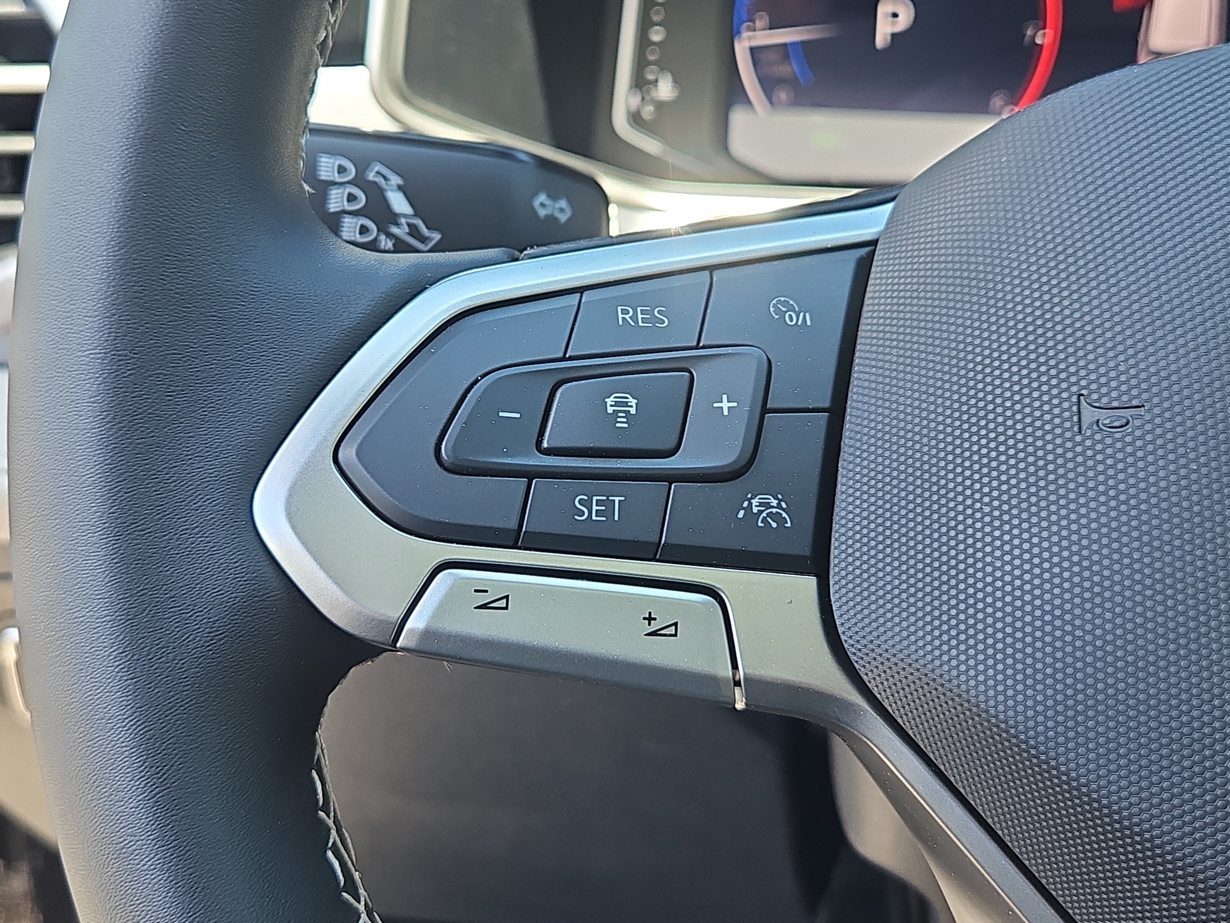New 2026 Volkswagen Taos SEL AWD/4WD image 13