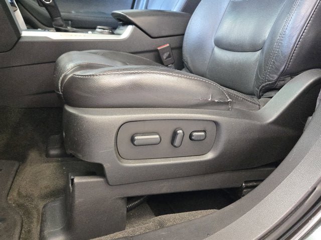 Used 2015 Ford Explorer Limited w/ Equipment Group 302A AWD/4WD image 24