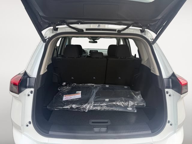 New 2026 Nissan Rogue SV w/ Cold Weather Package AWD/4WD image 9
