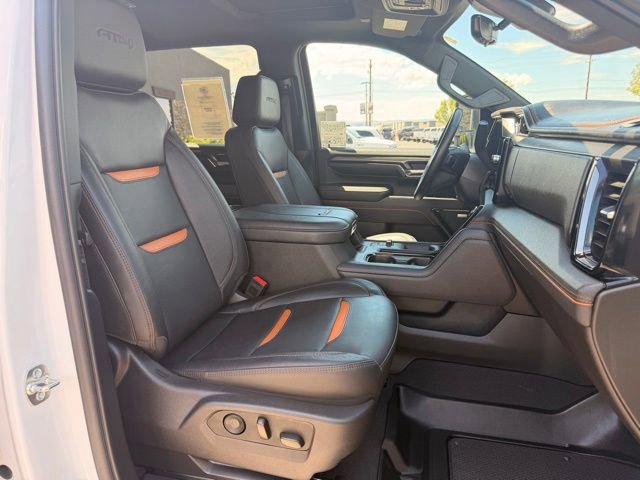 Used 2025 GMC Sierra 3500 AT4 w/ AT4 Premium Plus Package AWD/4WD image 26