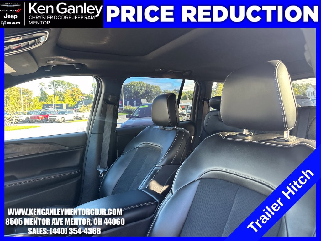 Used 2024 Jeep Grand Cherokee Altitude AWD/4WD image 22