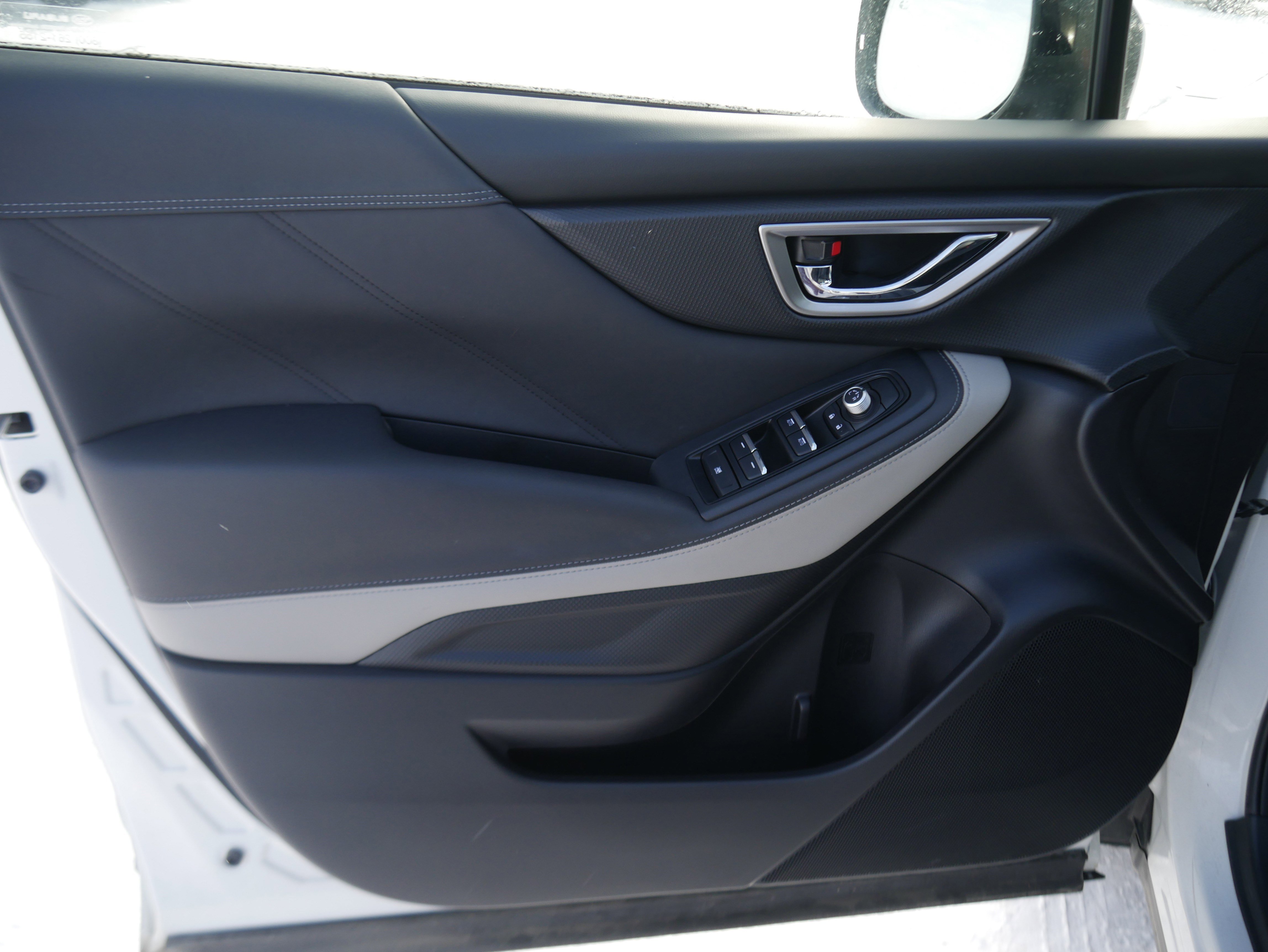 Used 2024 Subaru Forester Limited image 47