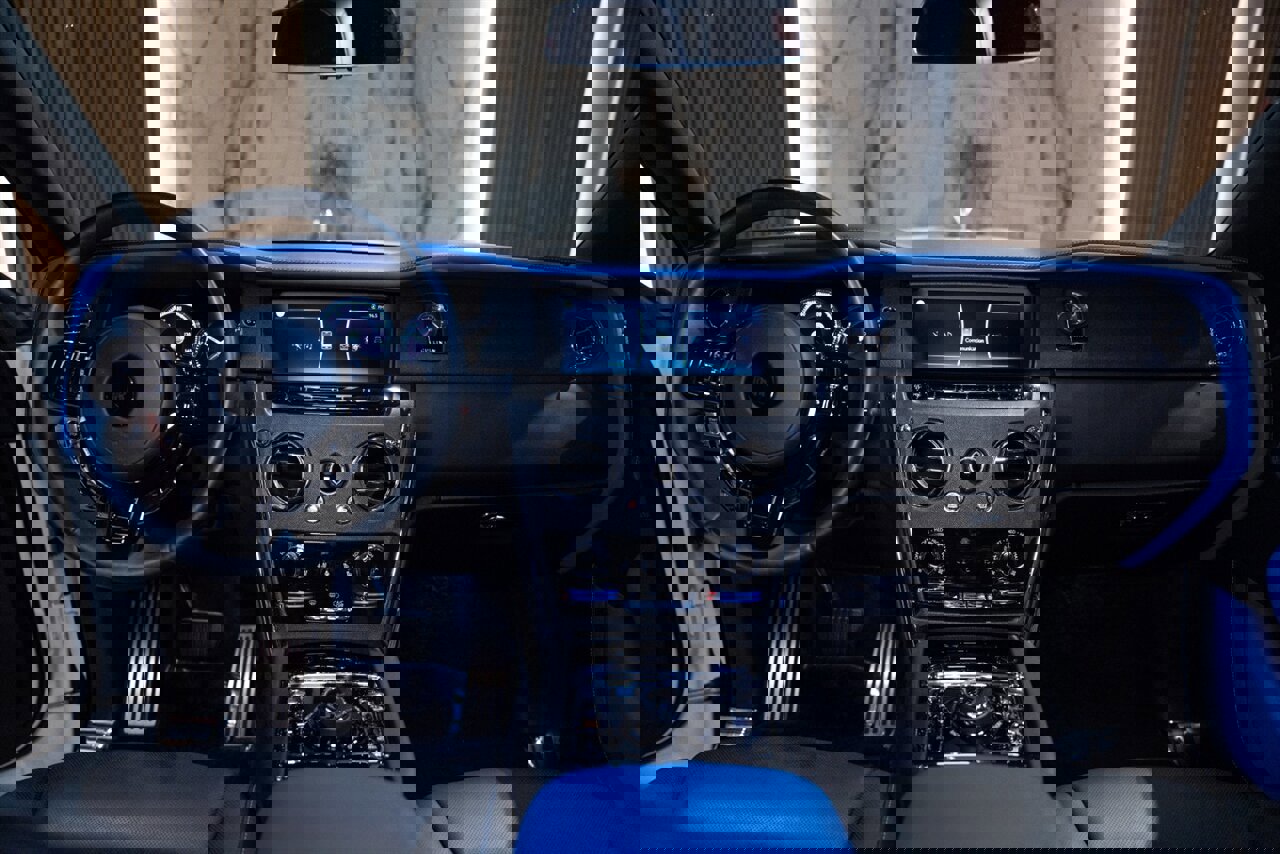 Used 2023 Rolls-Royce Cullinan image 14